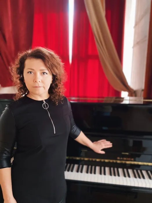 Жуй-О.В.-за-фортепиано-